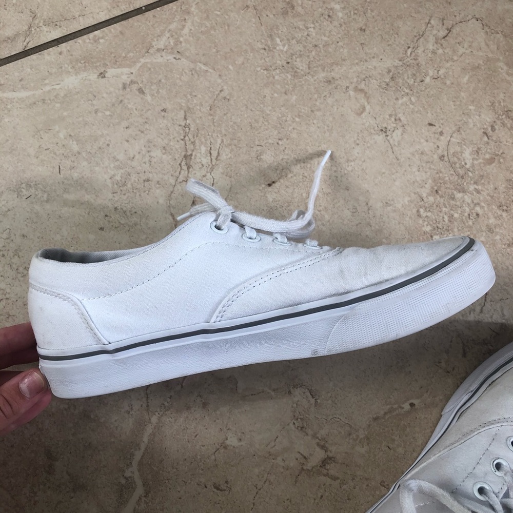 Vans - Picture 2 of 2